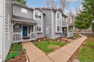 2662 Packard Street, Ann Arbor, MI 48104