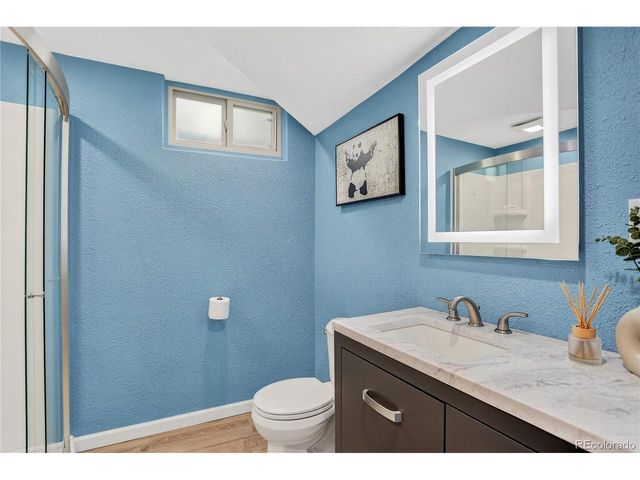 1223 S Eaton St, Lakewood, CO 80232
