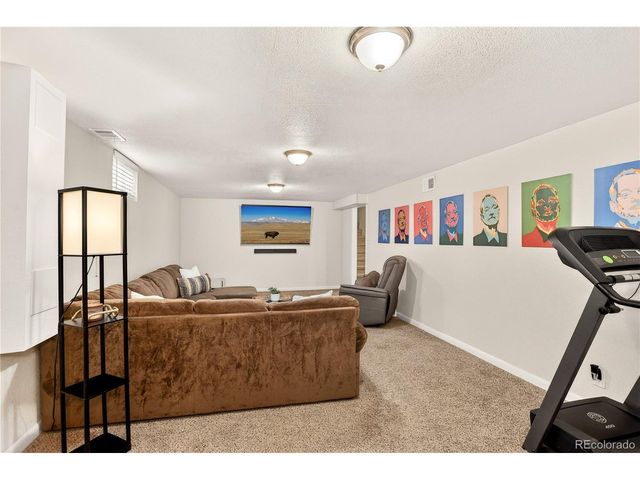 1223 S Eaton St, Lakewood, CO 80232