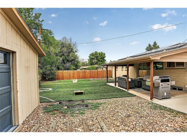 1223 S Eaton St, Lakewood, CO 80232