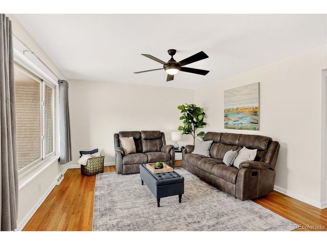 1223 S Eaton St, Lakewood, CO 80232