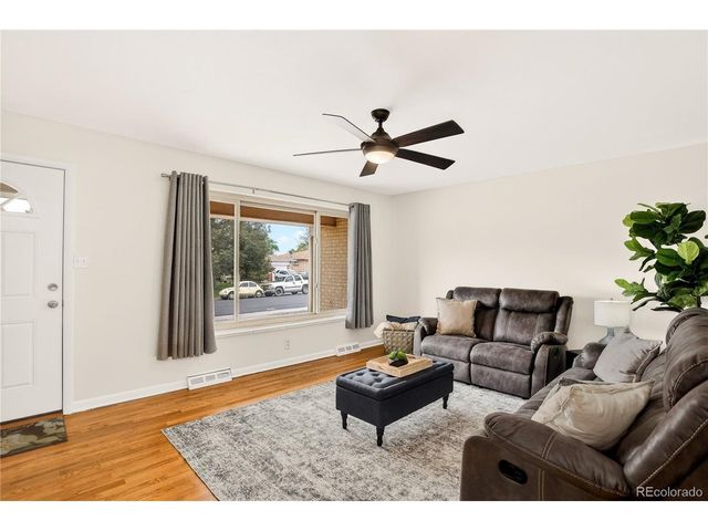1223 S Eaton St, Lakewood, CO 80232