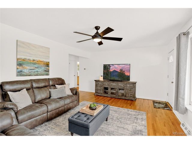 1223 S Eaton St, Lakewood, CO 80232