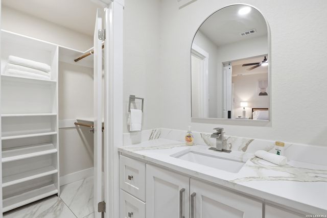 5014 Tree Top, San Antonio, TX 78250