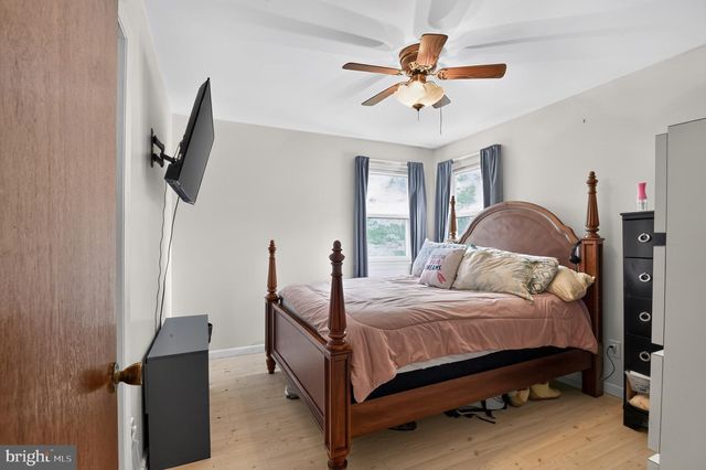 28 CEDAR ST, Bayville, NJ 08721