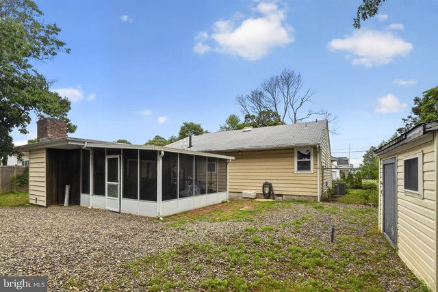 28 CEDAR ST, Bayville, NJ 08721
