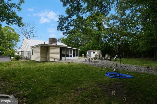 28 CEDAR ST, Bayville, NJ 08721