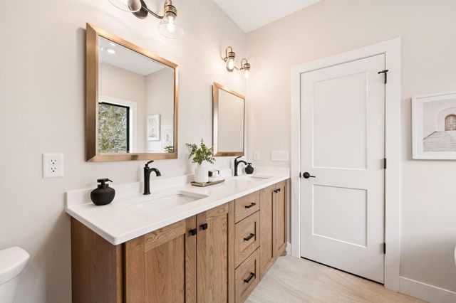 3916 McMenemy Street, Vadnais Heights, MN 55127