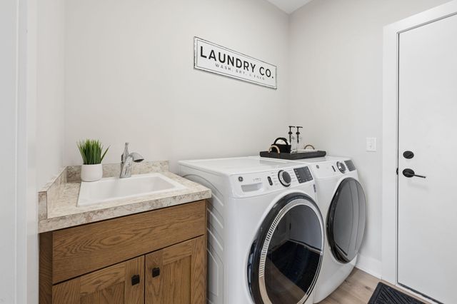 3916 McMenemy Street, Vadnais Heights, MN 55127