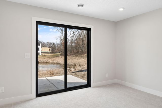 3916 McMenemy Street, Vadnais Heights, MN 55127