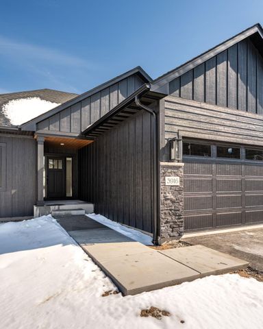 3916 McMenemy Street, Vadnais Heights, MN 55127