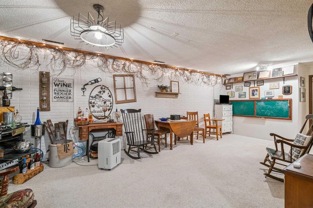 1119 Kaplan Drive, Waterloo, IA 50702