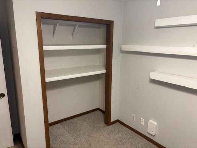 1119 Kaplan Drive, Waterloo, IA 50702
