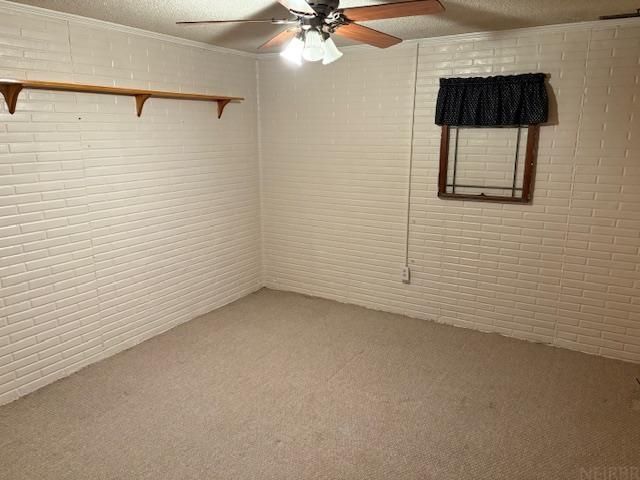 1119 Kaplan Drive, Waterloo, IA 50702