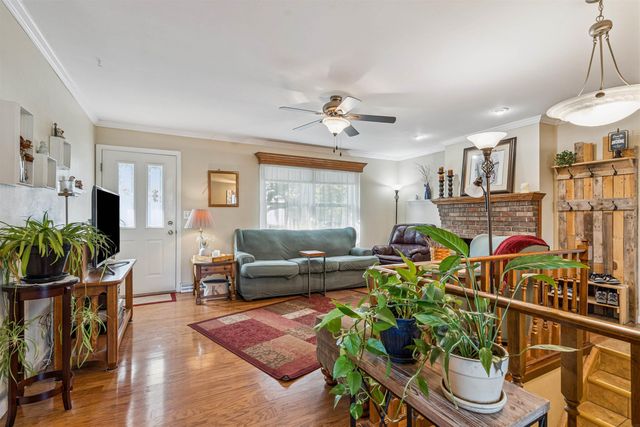 1119 Kaplan Drive, Waterloo, IA 50702
