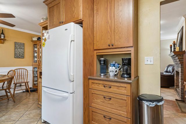 1119 Kaplan Drive, Waterloo, IA 50702