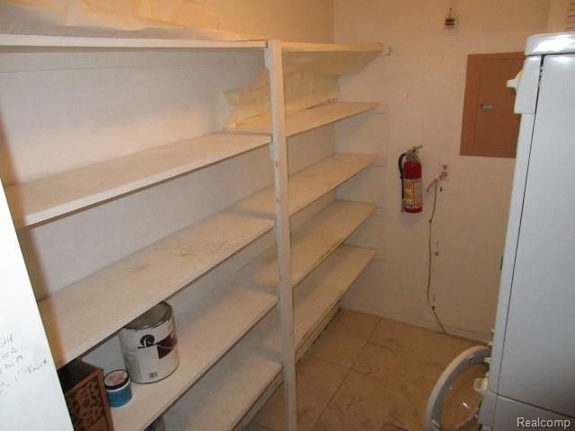 24056 Middlebelt Road 20, Farmington Hills, MI 48336