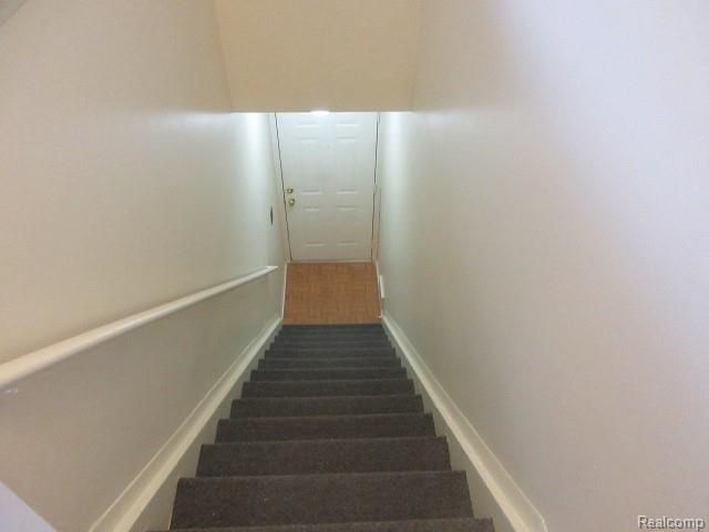 24056 Middlebelt Road 20, Farmington Hills, MI 48336