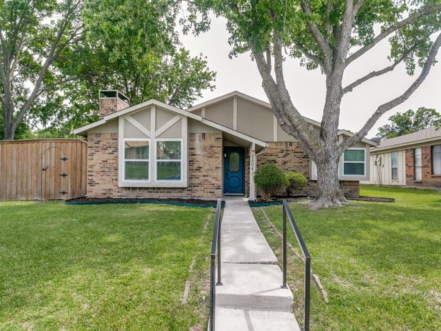 2504 Royal Oaks Drive, Plano, TX 75074