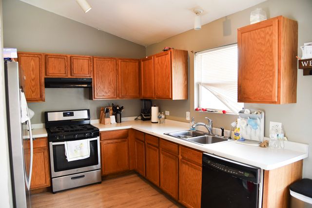 908 Countrywood Drive, Zion, IL 60099