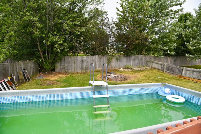 908 Countrywood Drive, Zion, IL 60099