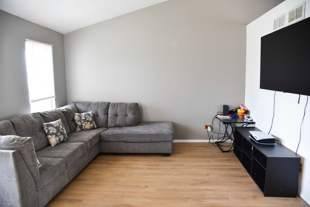 908 Countrywood Drive, Zion, IL 60099