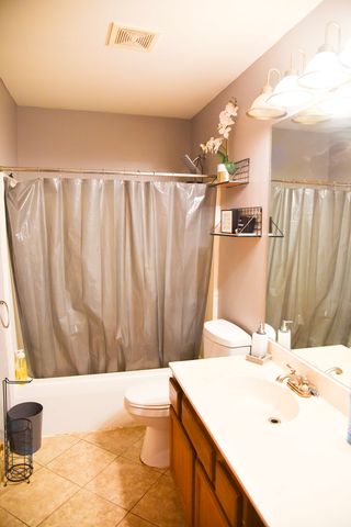 908 Countrywood Drive, Zion, IL 60099