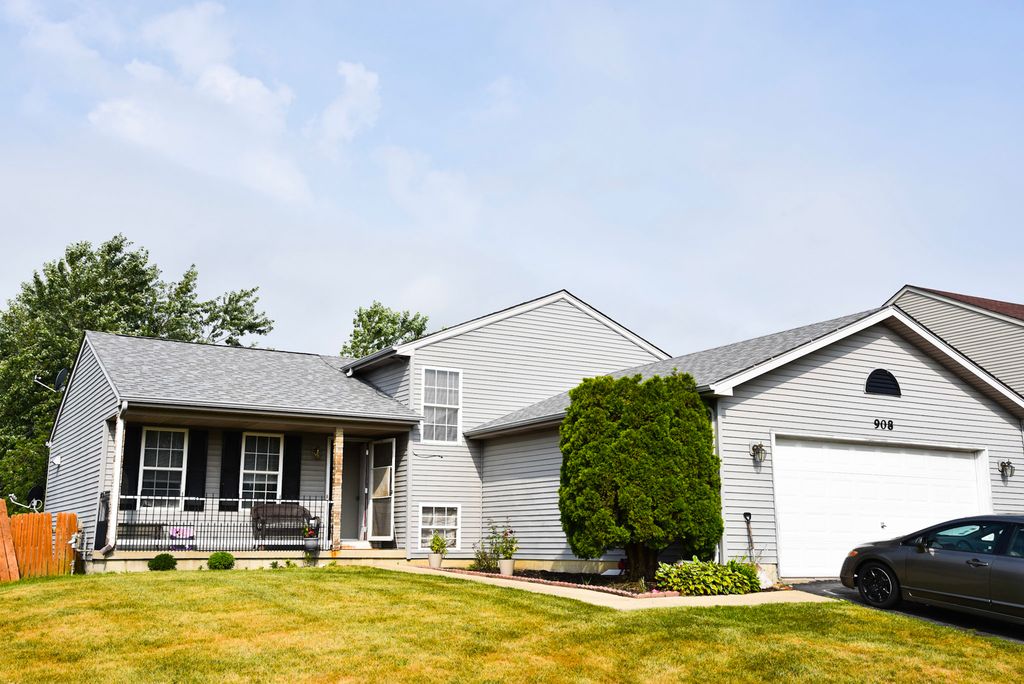 908 Countrywood Drive, Zion, IL 60099