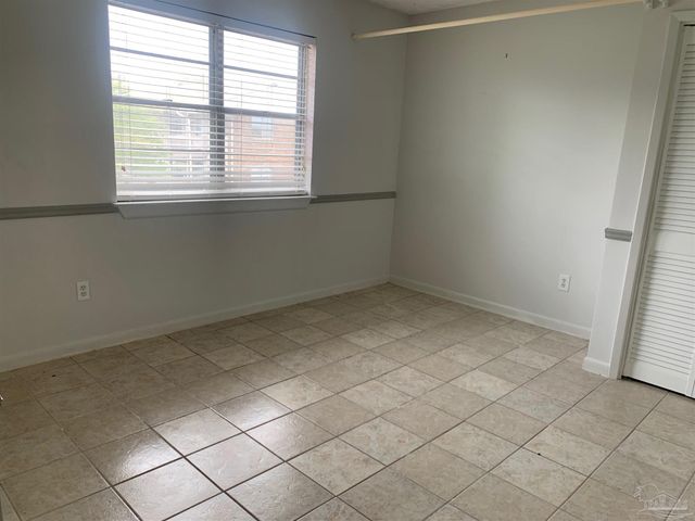 1200 Shoreline Dr 402, Gulf Breeze, FL 32561