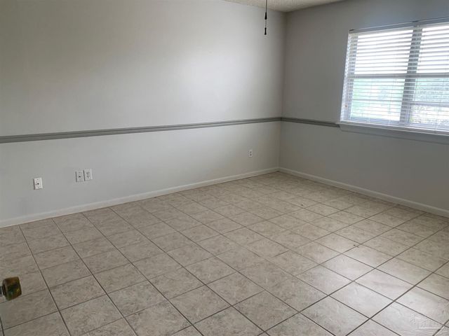 1200 Shoreline Dr 402, Gulf Breeze, FL 32561