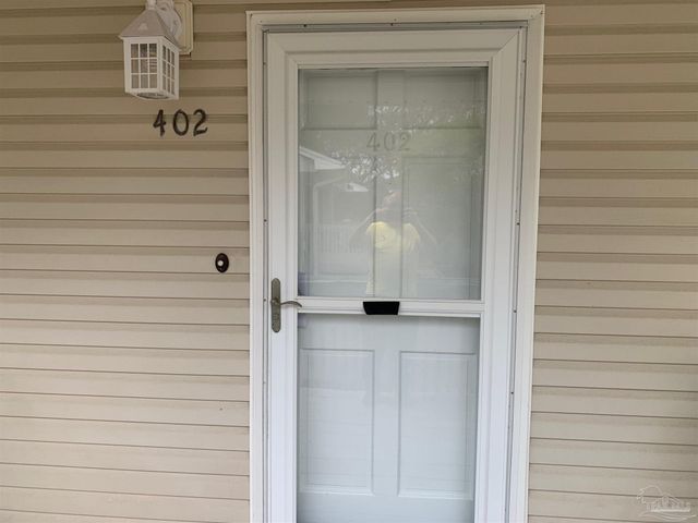 1200 Shoreline Dr 402, Gulf Breeze, FL 32561