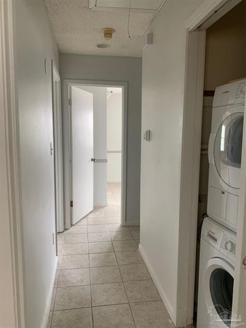 1200 Shoreline Dr 402, Gulf Breeze, FL 32561