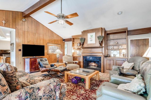 504 Demoncherveaux Boulevard, Ville Platte, LA 70586