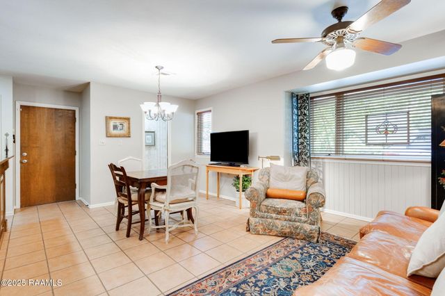 504 Demoncherveaux Boulevard, Ville Platte, LA 70586