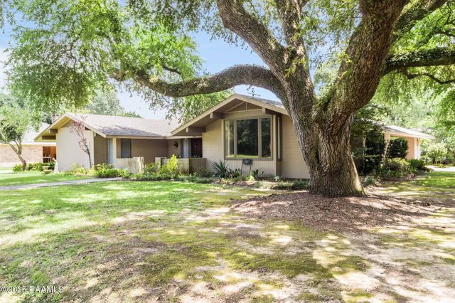 504 Demoncherveaux Boulevard, Ville Platte, LA 70586
