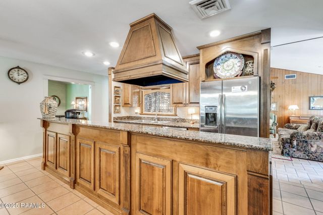 504 Demoncherveaux Boulevard, Ville Platte, LA 70586