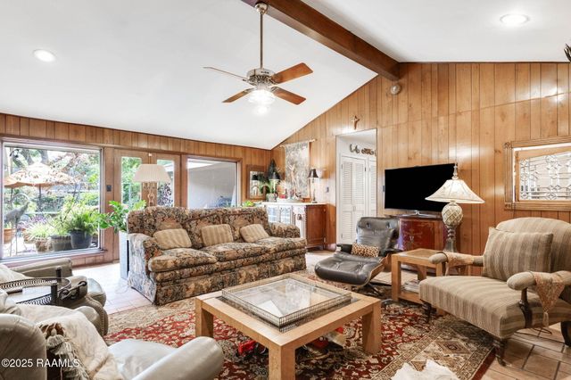 504 Demoncherveaux Boulevard, Ville Platte, LA 70586