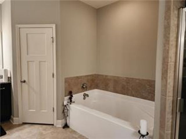 4 Cheyenne Trail, Fort Mitchell, AL 36856