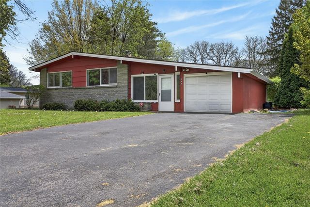 648 Pinnacle Road, Henrietta, NY 14534