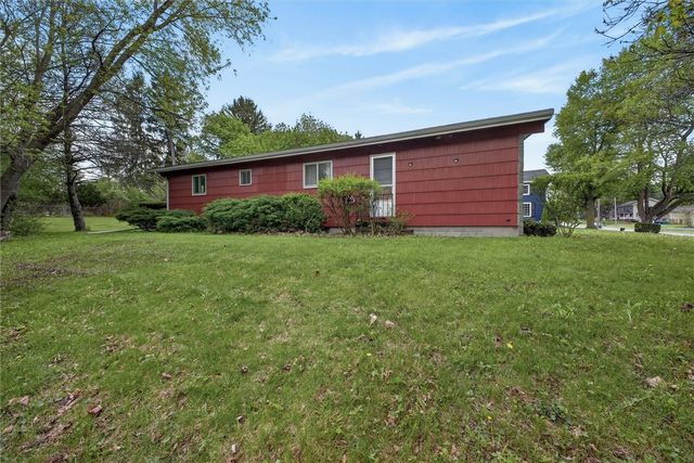 648 Pinnacle Road, Henrietta, NY 14534