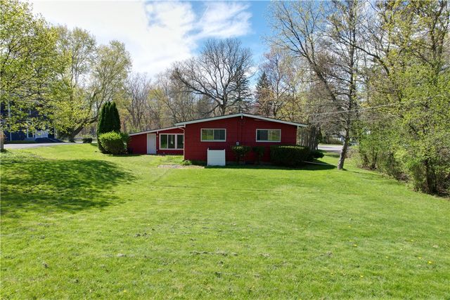 648 Pinnacle Road, Henrietta, NY 14534