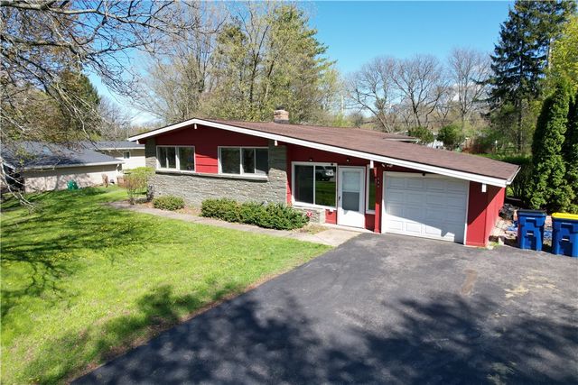 648 Pinnacle Road, Henrietta, NY 14534