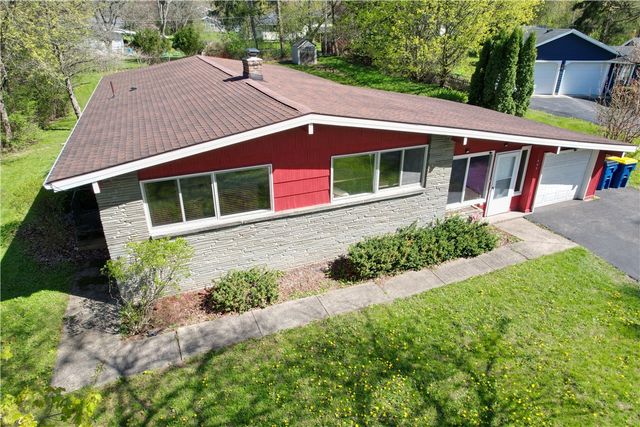 648 Pinnacle Road, Henrietta, NY 14534