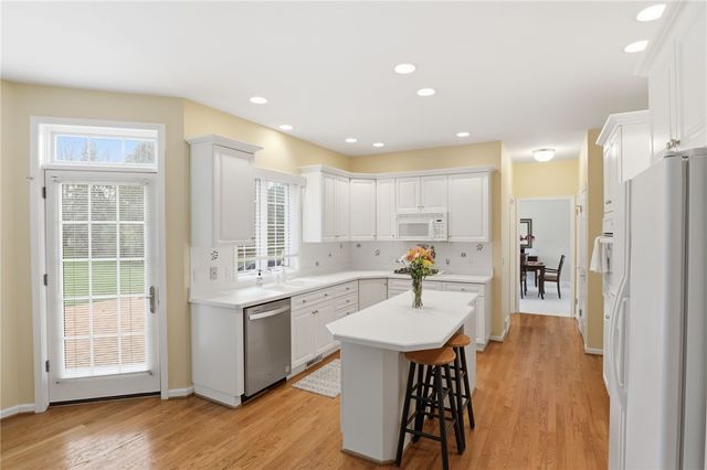 4 Willoughby Place, Pittsford, NY 14534