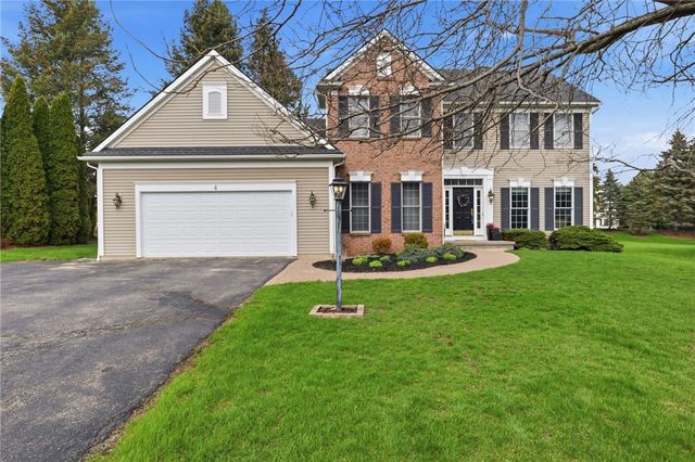 4 Willoughby Place, Pittsford, NY 14534
