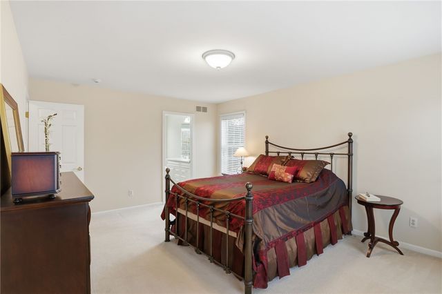 4 Willoughby Place, Pittsford, NY 14534