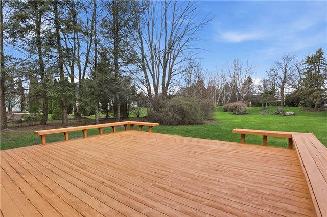 4 Willoughby Place, Pittsford, NY 14534