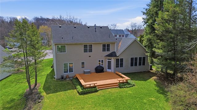 4 Willoughby Place, Pittsford, NY 14534