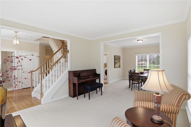4 Willoughby Place, Pittsford, NY 14534