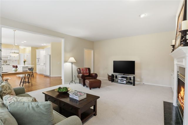 4 Willoughby Place, Pittsford, NY 14534